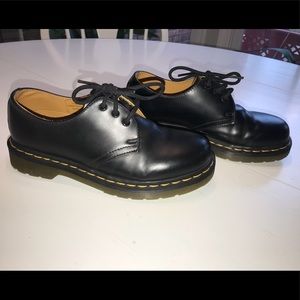 1461 Dr Martens three eyed Oxford shoe